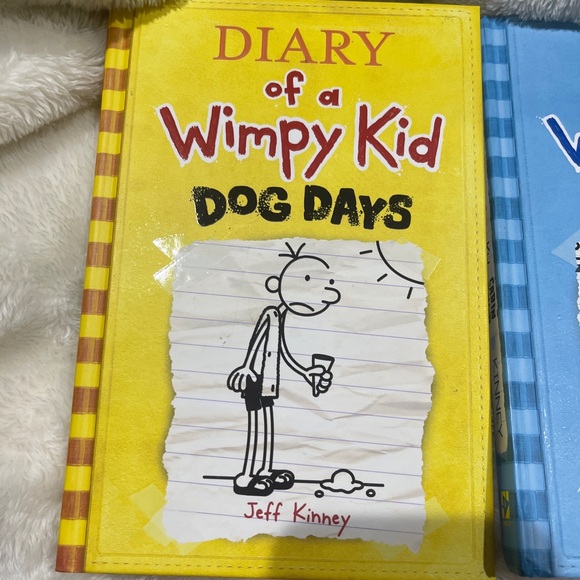 Diary of a Wimpy Kid 4 Hard Cover books Like new - Picture 5 of 10